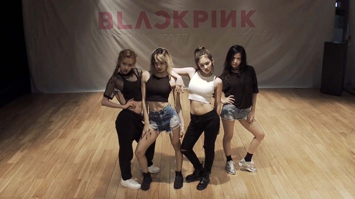 Black Pink 'Whistle' while they break it down in dance practice video!
allkpop.com/article/2016/0…