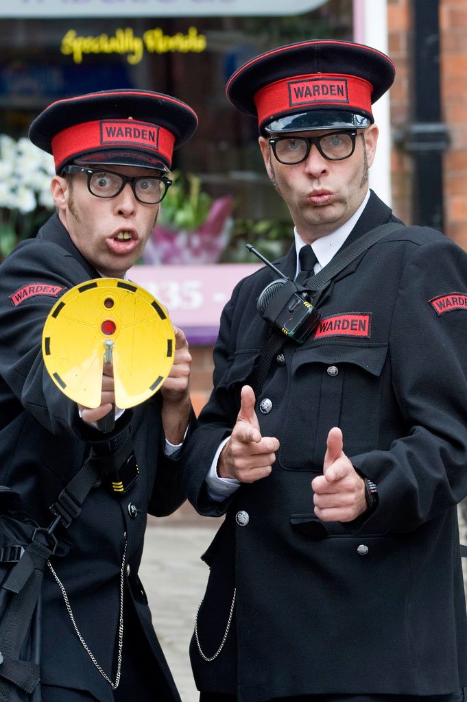 The2mencomedy's tweet photo. Wardening @Gatwick_Airport tomorrow. The planes are all parking on single yellows, not to mention the speeding! https://t.co/PE0PopOswy
