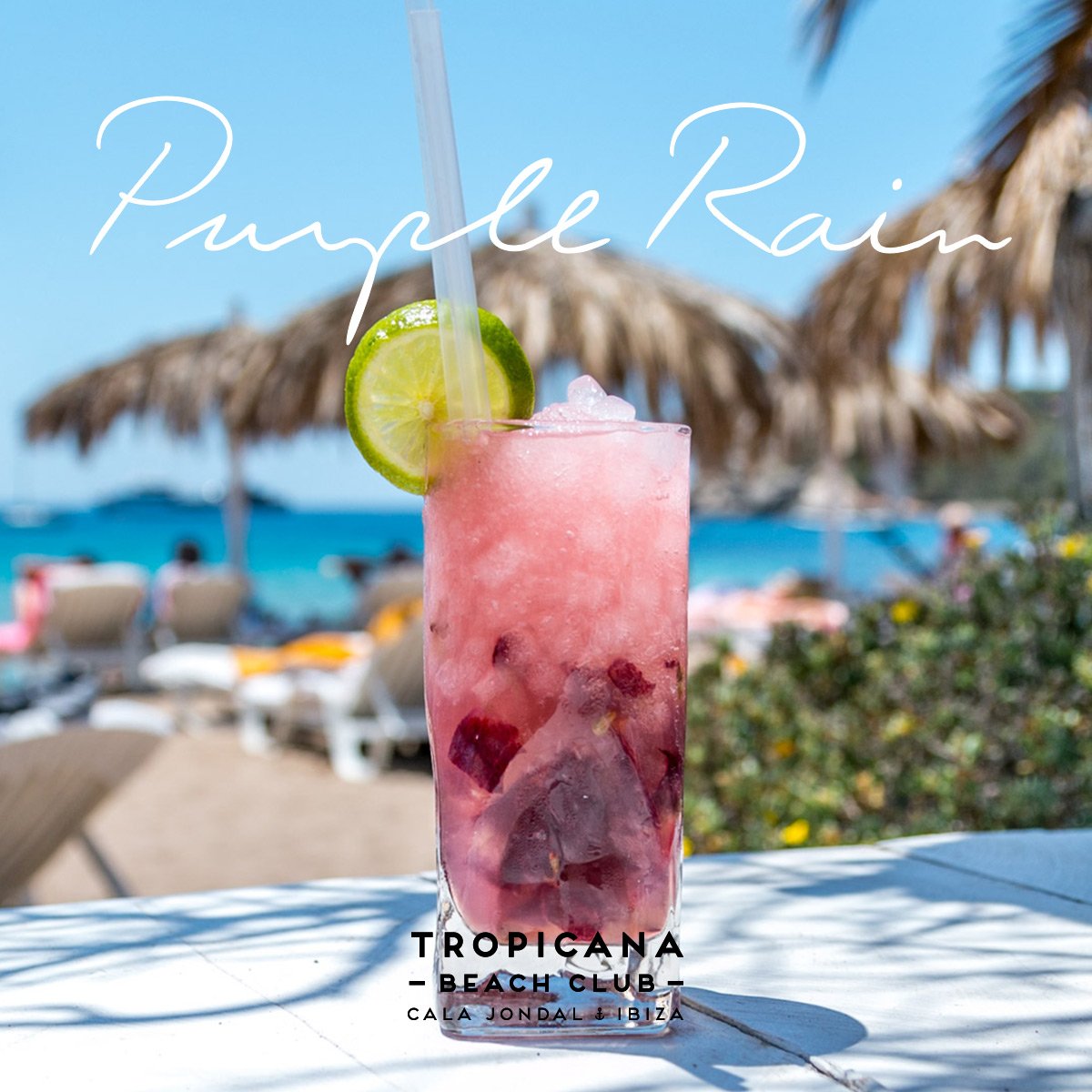 Lime, vilet syrup, grape, gin and soda. This is Purple Rain #Ibiza #CalaJondal