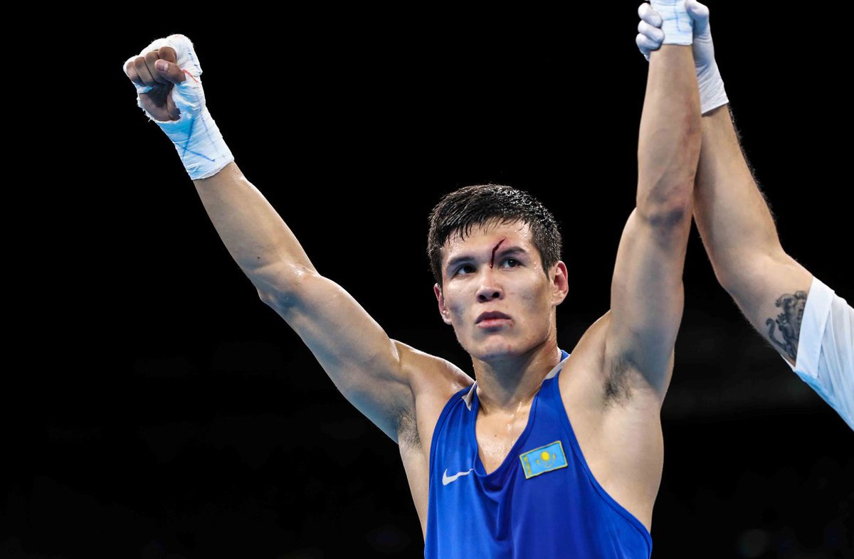 baurmaley's tweet photo. Daniyar Yeleussinov #Rio2016  #Gold medalist #boxing from #KAZ Данияр Елеусинов - Золото 👑, добытое потом и кровью https://t.co/50KHpKgnzS