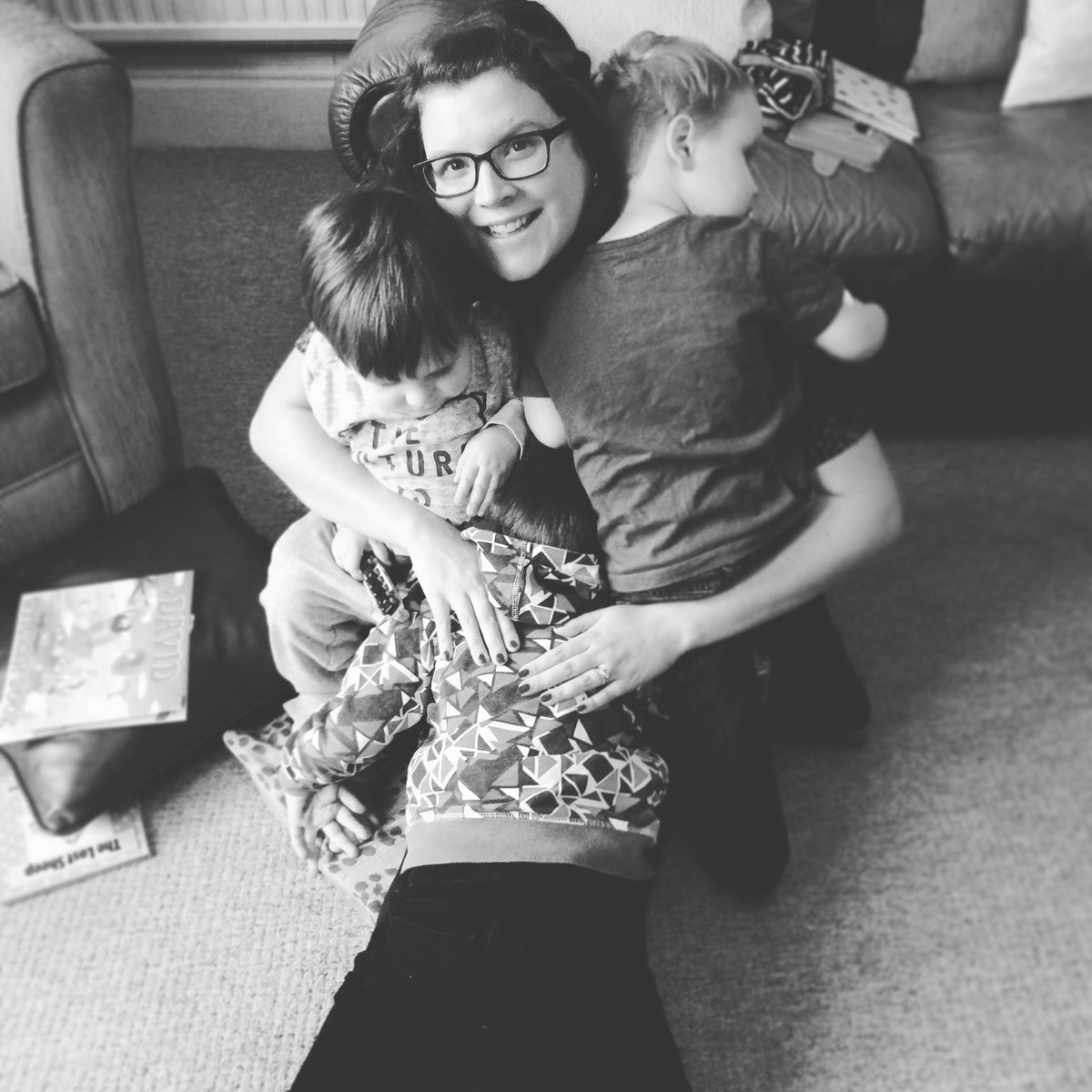 HBettany's tweet photo. I love my boys ❤️ #mummylife #auntylife #loveum https://t.co/XJFxPwernS