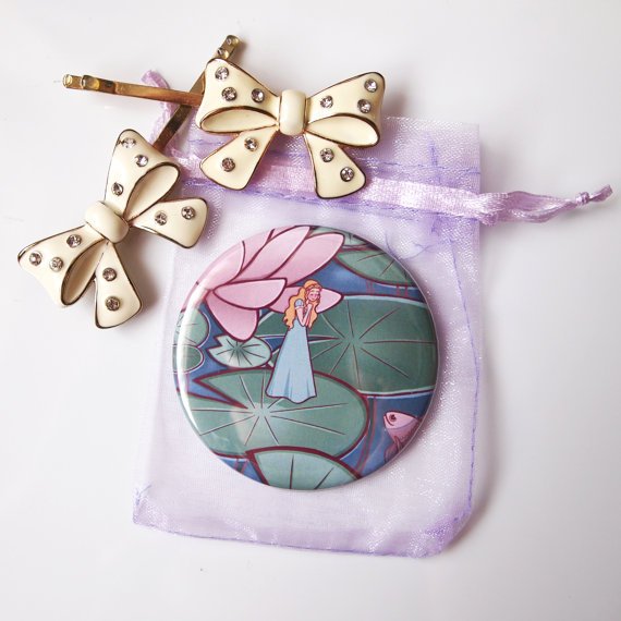MillyJan's tweet photo. #Thumbelina #pocketmirror on my #EtsyUK shop https://t.co/WZnIEBLLgj #craftbuzz #fairytale #compactmirror #giftideas https://t.co/LwvdDGIdHe