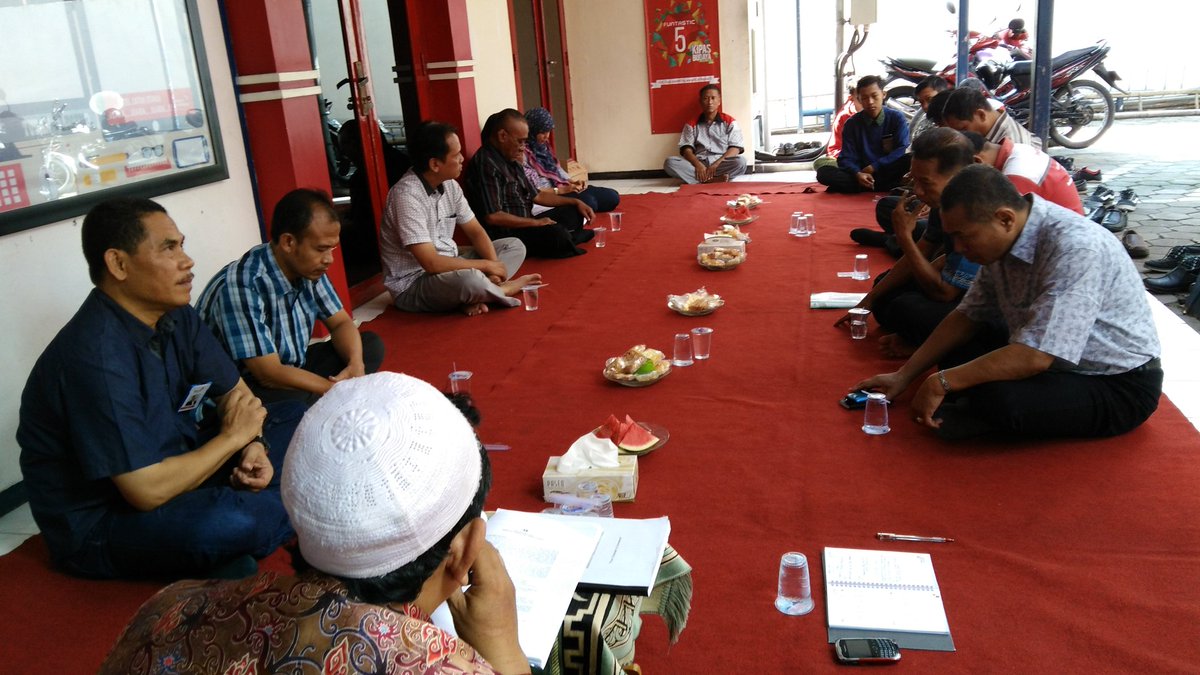 aliagung5's tweet photo. Telkom Akses dan Avenger BJN KOmpak
@parwi66 
@_funtastic5_
#TelkomFuntastic5
#GEMATREG5
#ngaji https://t.co/dgJp9Y6pJS