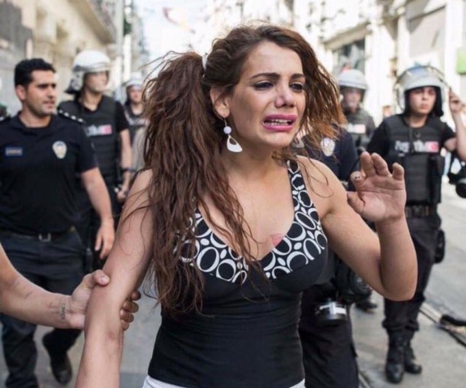 CqIe7eiWcAAnaFH.jpg (680&times;567)