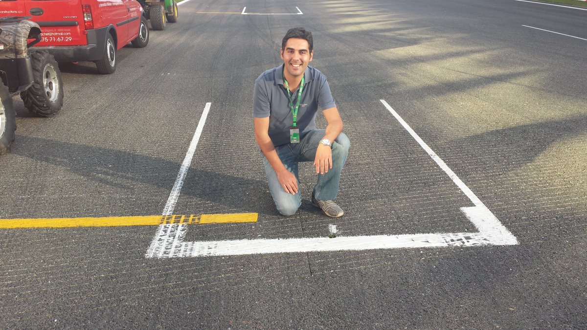 AlessandroSala1's tweet photo. #newsf1 #Spa2015 Memories...@Graftechweb @marcoasfalto @JVilladelpratF1 @RaulMolinaRecio @atodaf1 @Alessio_DeMarco https://t.co/TFlYo8H7wD