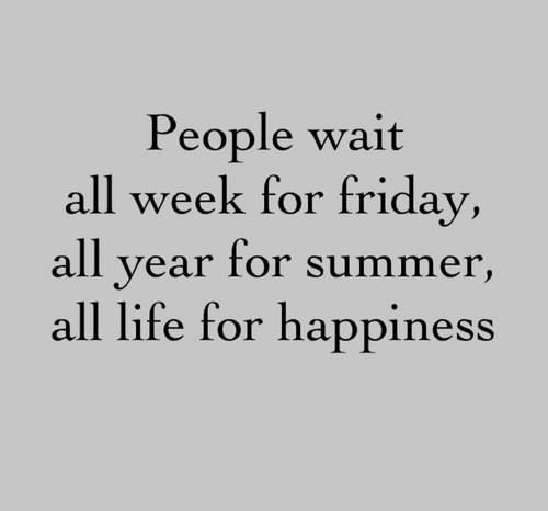 MindYourself3's tweet photo. How about living in the moment? #mindfulness #ThursdayThoughts https://t.co/ySONwc5510