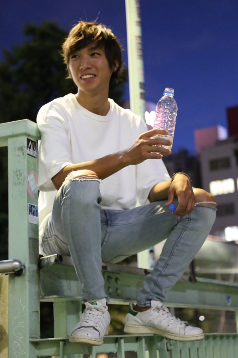 今日は久々のOFFを最高級にだらだらして過ごしました笑
やっぱ自宅っていいですね笑
幸せでした(￣▽￣)
友人撮影のスナップ第2弾です。

mrcolle.com/sophia2016/vote