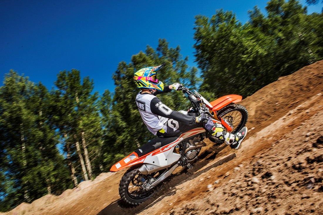 TMXbeth's tweet image. Öhlins launch revolutionary new MX shock
tmxnews.co.uk/news/motocross…