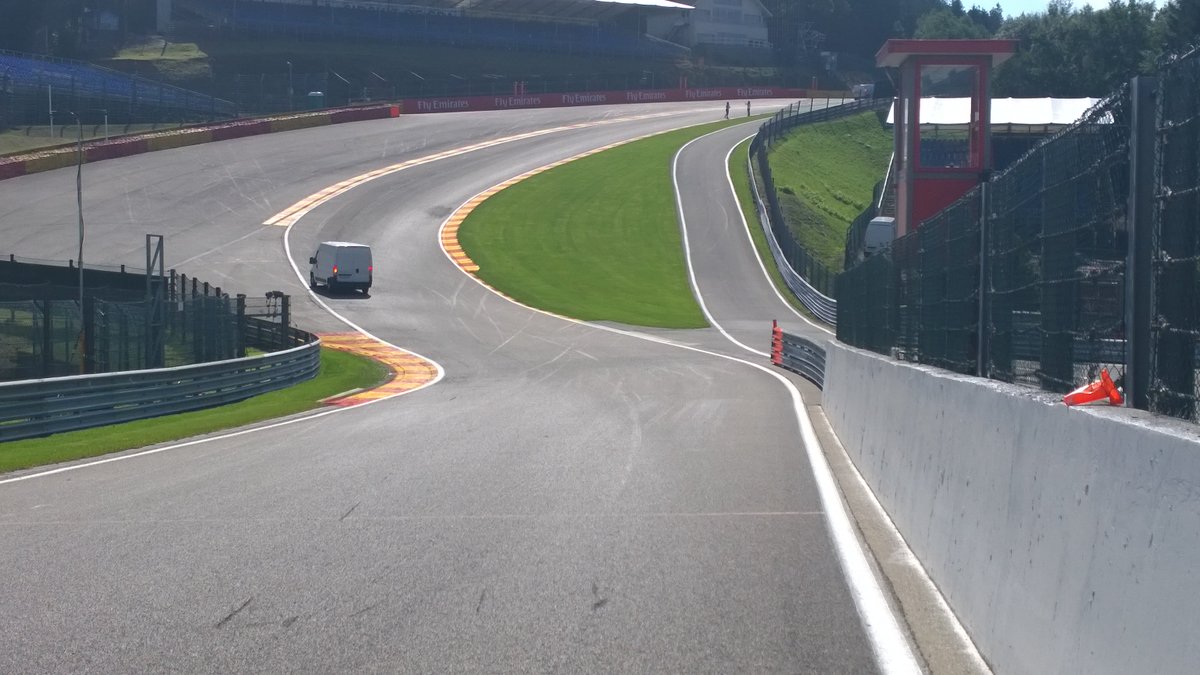 AlessandroSala1's tweet photo. #newsf1 #Spa2015 "la Pista"...@Graftechweb @marcoasfalto @JVilladelpratF1 @RaulMolinaRecio @atodaf1 @Alessio_DeMarco https://t.co/W4lhpDR0N8