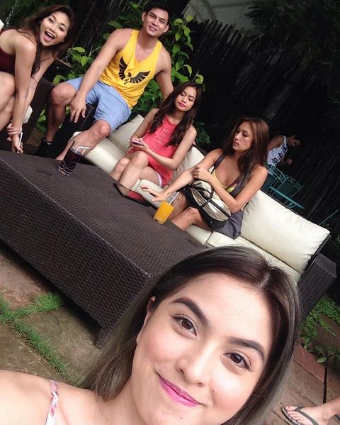 7A1KoSayo's tweet photo. Basta Thursday night, sagot namin ang tawanan n'yo.
See you later. 😉 #A1TVShopping
📷: @maraalberto21 (IG) https://t.co/eKMu864v8q