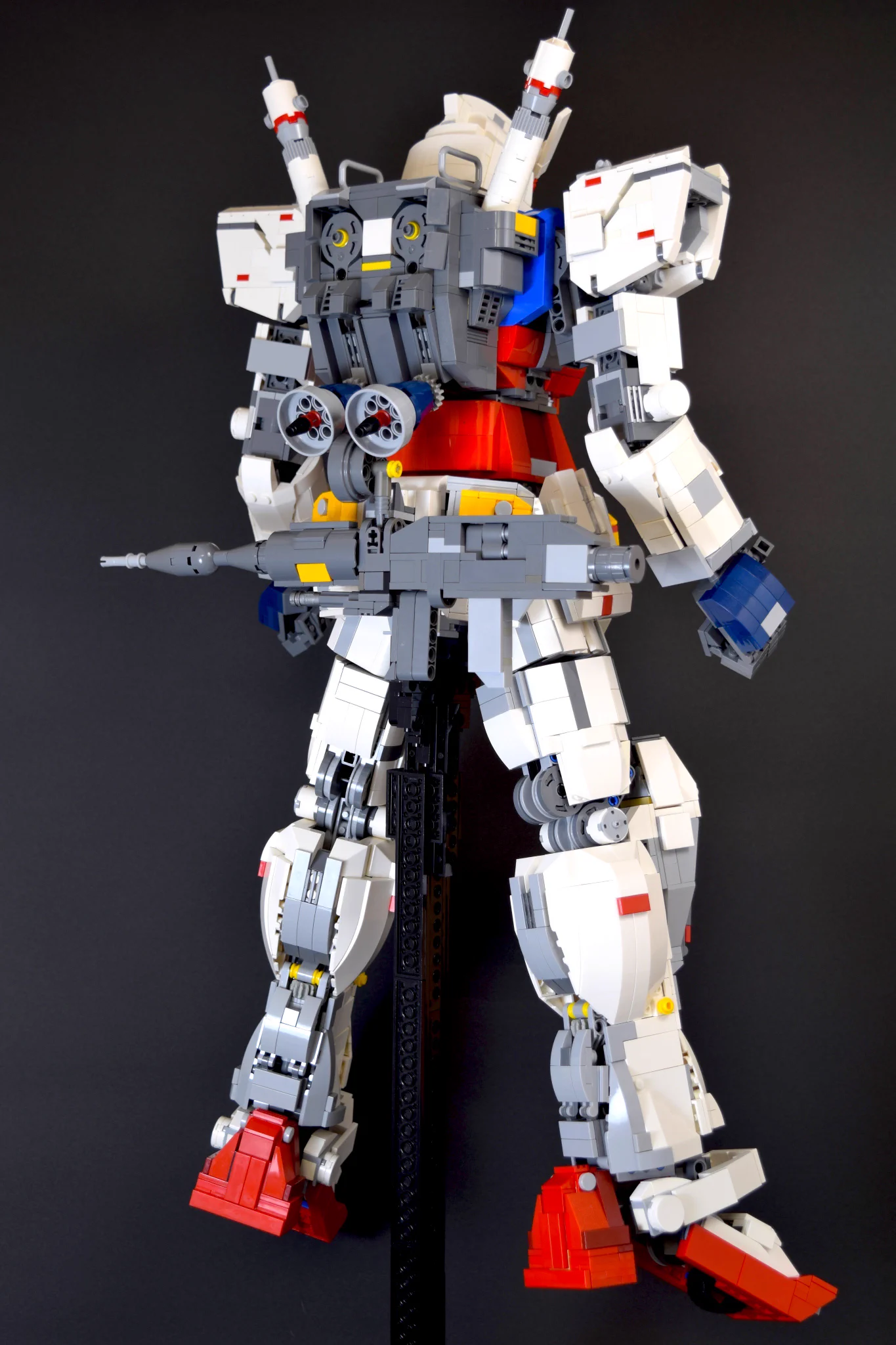 クオリティたけぇぇぇ！！！レゴで作ったガンダムが凄すぎるｗｗｗ