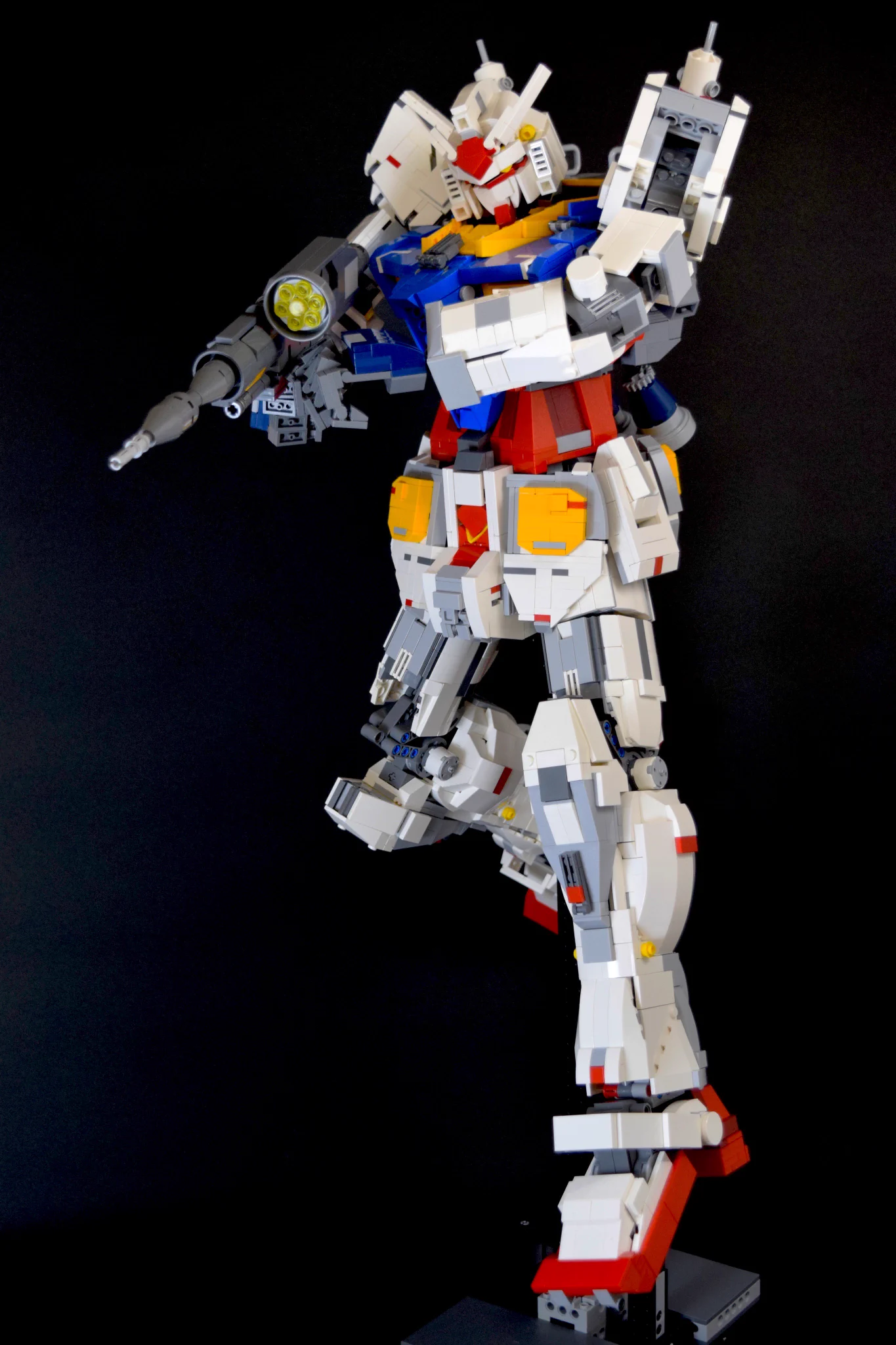 クオリティたけぇぇぇ！！！レゴで作ったガンダムが凄すぎるｗｗｗ