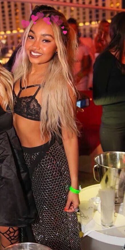 LeighWithHearts's tweet photo. RT for blonde leigh💛🌼 #LeighDay https://t.co/wWB0lvcOtb