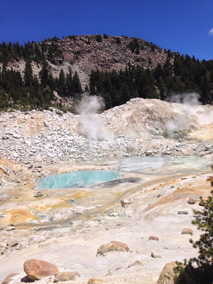 last_adventurer's tweet photo. @TheBeer_Doll @Columbia1938 @LassenNPS the #bumpasshell area in Lassen is truly unique! #omnitalk https://t.co/zgT8TUY2zg