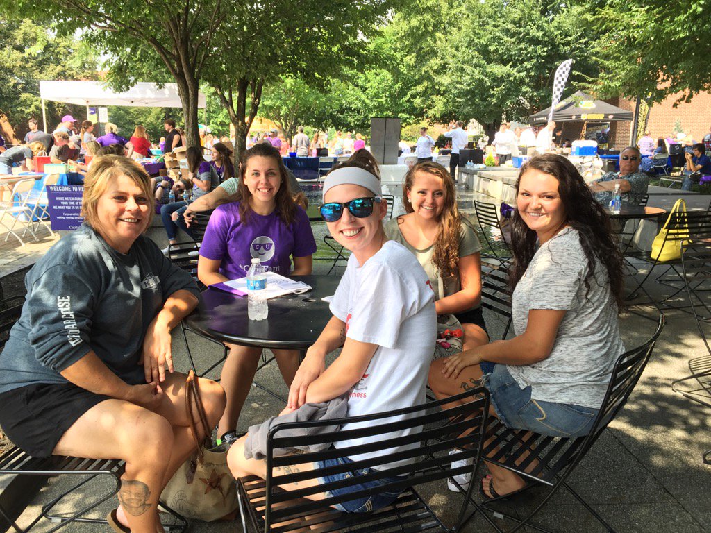 Capital_U's tweet photo. Some of our new students and guests enjoying 2020 Fest at the Reflections! #MoveToCap16 https://t.co/EIlM3jkJiu