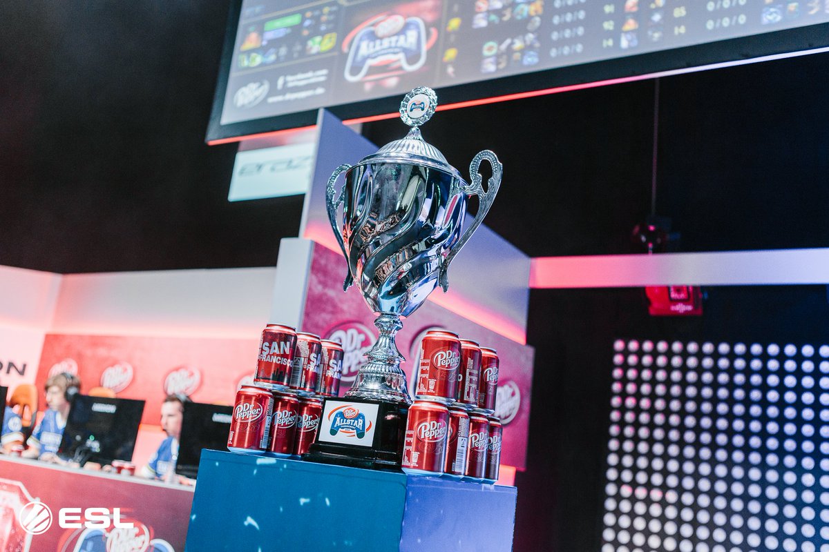 ESLGermany's tweet photo. Wir gratulieren @TeamLioncast und @Ekop zum Gewinn der #DPAT2016 Titel! https://t.co/yEBLI89u9Y