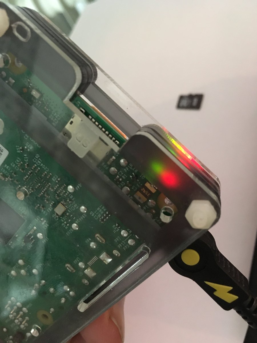 JarJarGeeX's tweet image. Itttssssaaaallliiiiivvveeee 🤖 #SDcardbegone #USBboot , thanks to @gsholling @Raspberry_Pi for excellent tutorial 👍👍👍