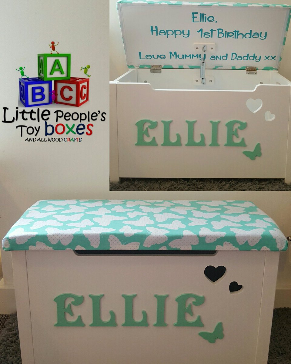 bespoketoyboxes's tweet photo. Love this cute little butterfly toybox 💚 #toybox #personalised #personalisedtoybox #bespoke #butterfly #birthdaygift https://t.co/FxegJbp96Y