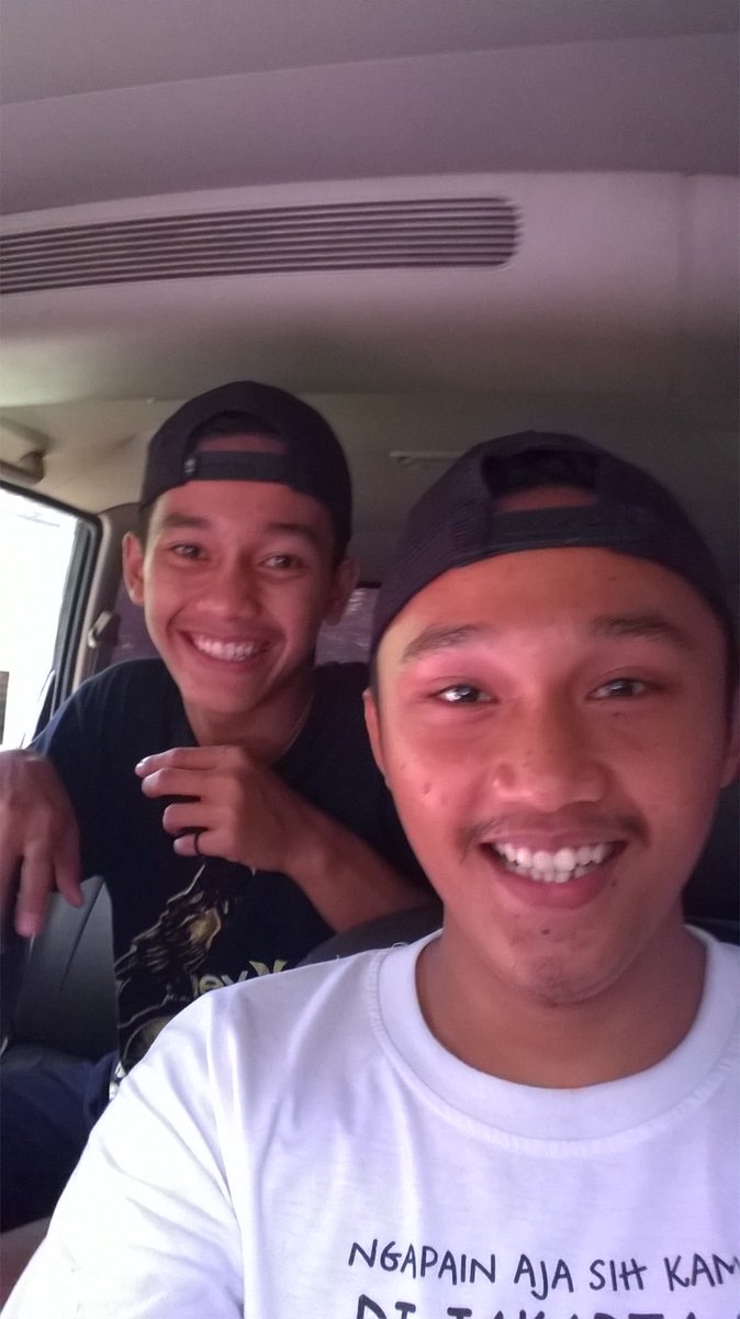 Dhedyonath88's tweet photo. Happy wekeend https://t.co/iNYC2N2Cna