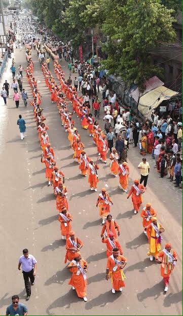 MamataOfficial's tweet photo. Let us all follow #SafeDriveSaveLife https://t.co/y7tvCQ5xzI