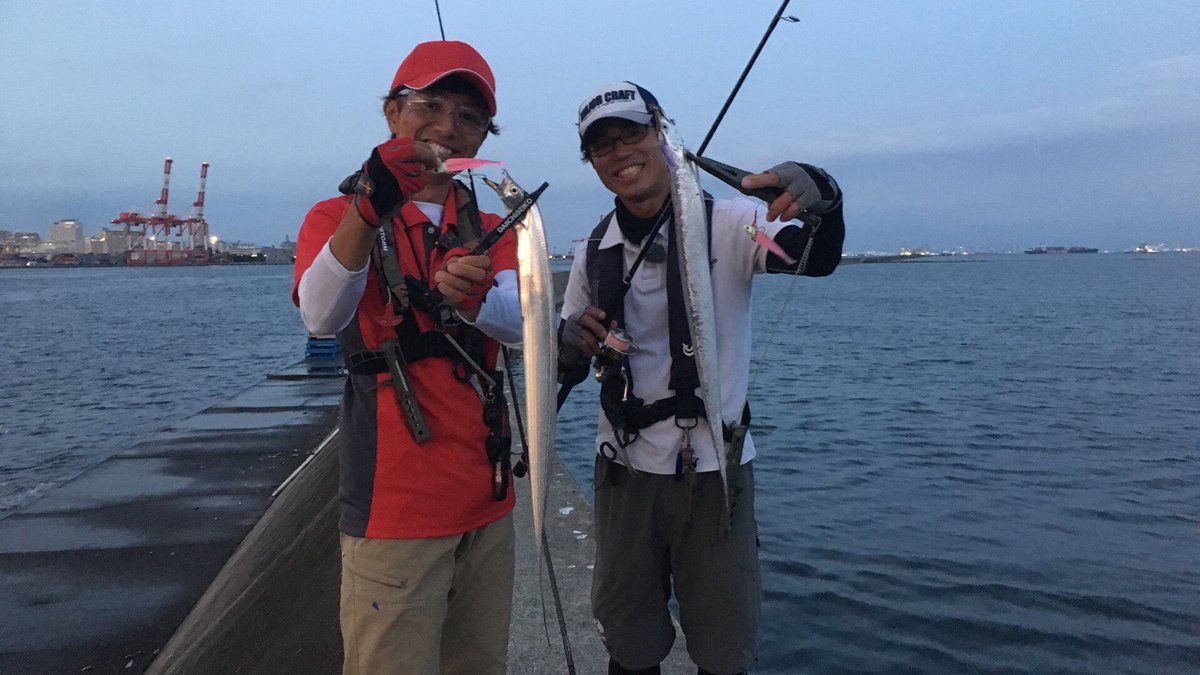 メジャークラフト株式会社 A Twitter 川上です 神戸沖堤にてサンテレビ 四季の釣り の撮影でタチウオを狙ってきました ルアーやカラーのローテーションでタチウオ大爆釣 ジグパラ太刀魚カラーやジグパラワインドでクーラー満タンでした この模様は9 2放送