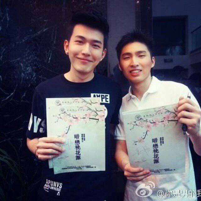kwangIsVip's tweet photo. ไปวันแรกก็ชุดนี้เนอะ วันที่สองก็ชุดเดิม ที่เพิ่มเติมคือขี้เกลือ #ChuiGer https://t.co/Zia8CJuCa2