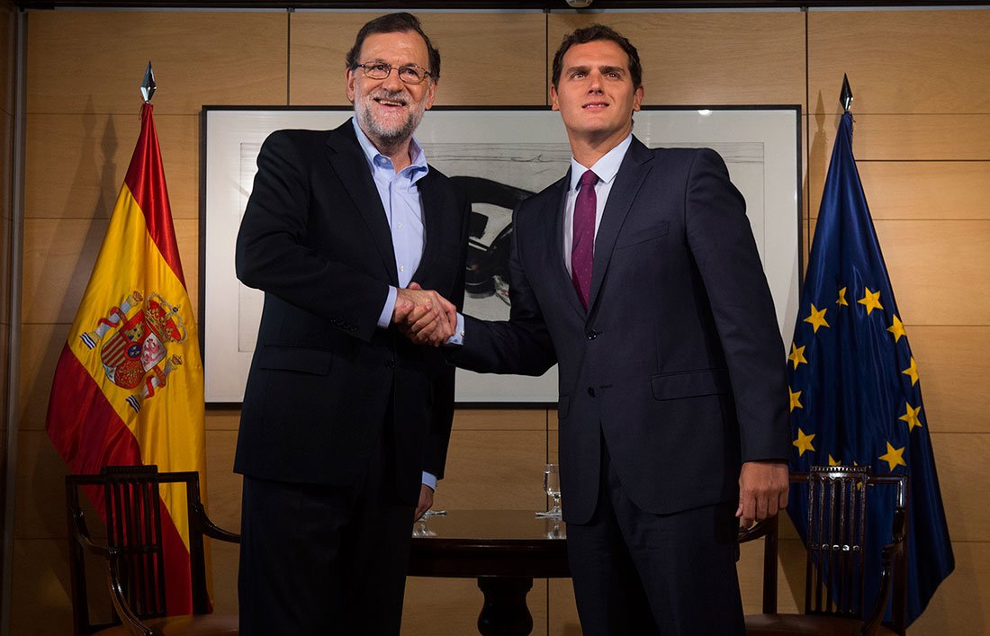 ppopular's tweet photo. Hoy hemos dado un paso decisivo para formar Gobierno y que no se repitan las elecciones  @MarianoRajoy https://t.co/sCxNC74Sby