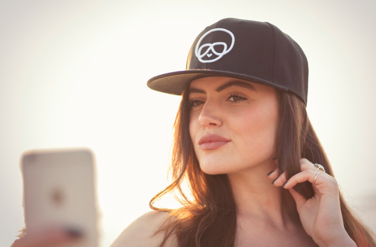 Like a pro! Become our featured #StotsyModel 

Share your selfie with <a href="/STOTSY/">Stotsy</a> #STOTSYSELFIE #STOTSYMODEL