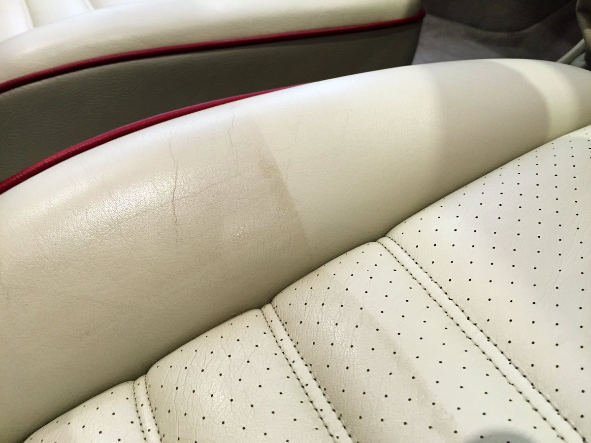 <a href="/ZainoEurope/">Zaino Europe</a> cleaning a <a href="/PorscheGB/">Porsche GB</a> #911 #Speedster reflectdetailing.com #doncasterisgreat #yorkshirehour #leeds