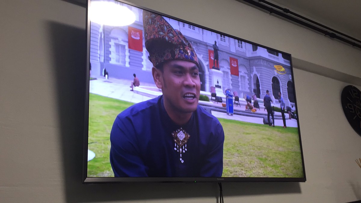 g0rjez's tweet photo. Just when I switched on the tv and this face popped. #someuan https://t.co/MDPjaKLf9S
