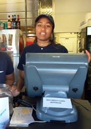 heaven600am's tweet photo. Sasha Obama working a summer job. #BeingATeen @MiddayDiva600 https://t.co/uA0r8CVjYl