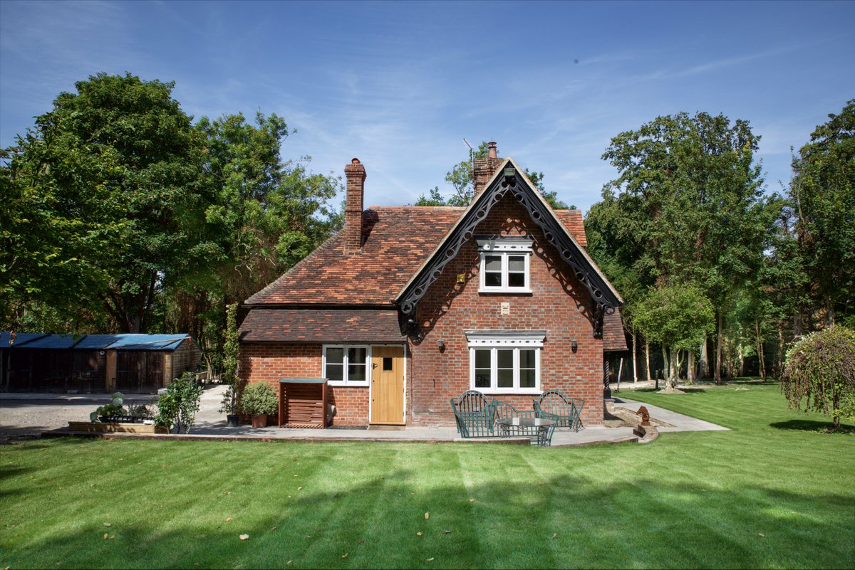 Tizer_Studio's tweet image. This is why they call Kent &apos;The Garden of England&apos;
#kent #interiordesign #photography