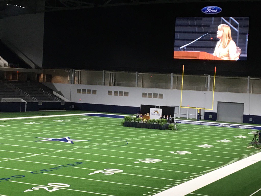 vlwigg's tweet photo. .@FriscoISD board president Anne McCausland welcomes 650+ new employees here today to kick off school year https://t.co/lgGd4UiD7c