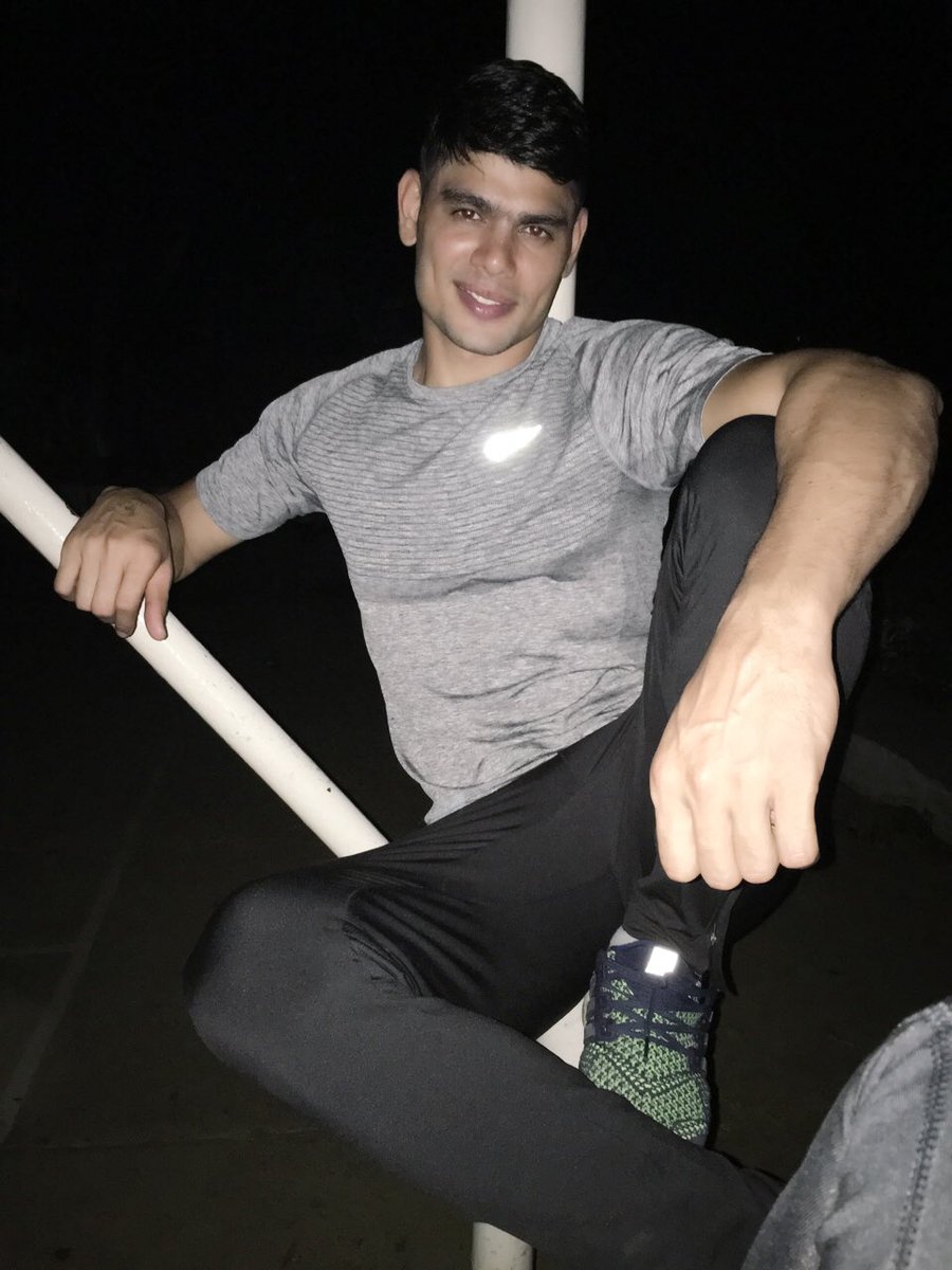 Rohit01819's tweet photo. PRACTICE PUTS BRAINS IN YOUR MUSCLES https://t.co/nsP8PAWg52