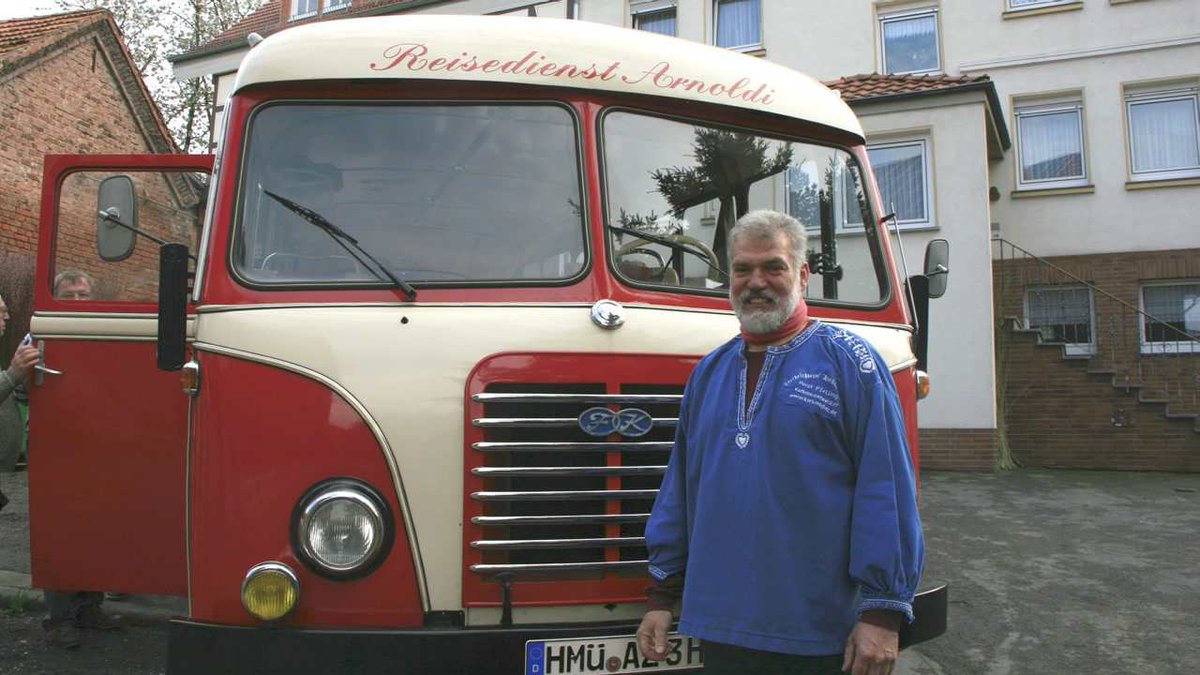 lokalo24de's tweet photo. #Rotenburg: HandwerkErlebnisroute mit dem #Oldtimerbus erleben
#kreisanzeiger
https://t.co/VCfwwzFd5O https://t.co/FkXe5WEPWG