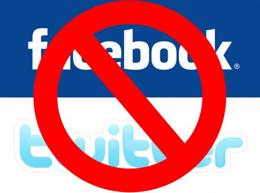le_mali's tweet photo. Mali : qui a suspendu les réseaux sociaux ? https://t.co/IbjyAZQrAh https://t.co/QxAhAUjPBS