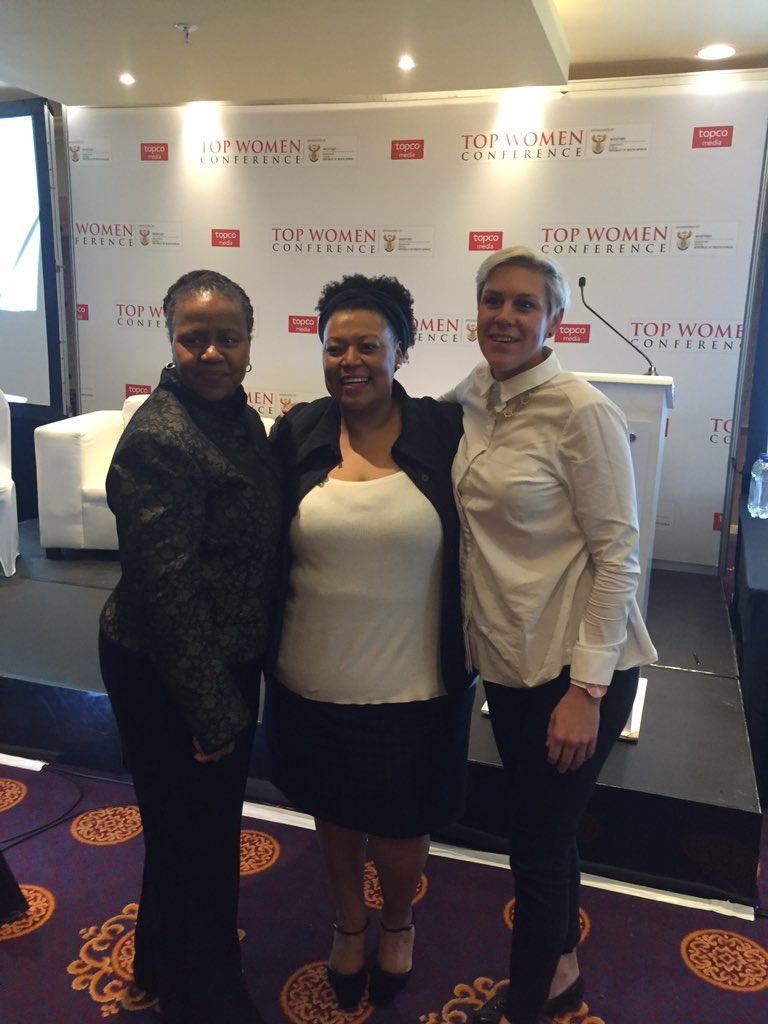 TopWomenConf's tweet photo. Fantastic ladies that make it happen @KarlaFletcher @Dept_of_Women #50/50 #TopWomenConf @TopWomenConf https://t.co/LY64zI7XQe