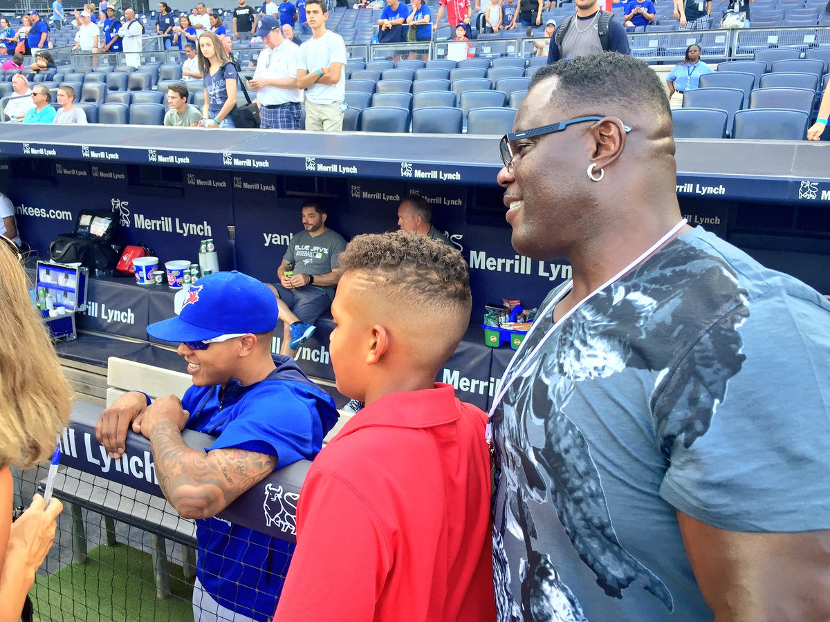 STR0's tweet image. Y'all the reason for a lot of my devotion. #LaFamilia #NY