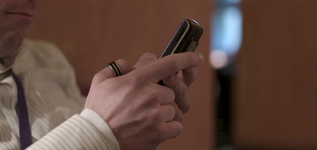 RetailDive's tweet photo. Flash sales aren't dead after all. Here's why they're winning retail's mobile apps wars
https://t.co/gbLtdhwstN https://t.co/NxsAcTolmd