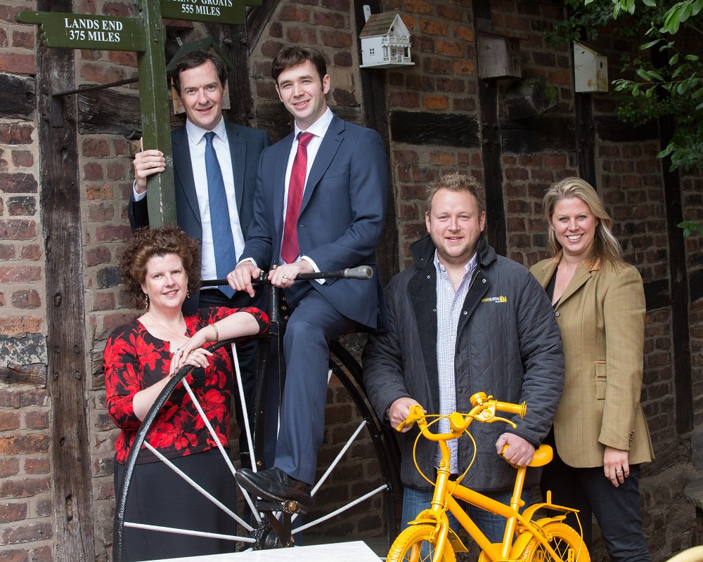 KnutsfordTown's tweet image. MP George Osborne met with the #Knutsford @TourofBritain team last week!  #KnutsfordTOB 

bit.ly/2b1VytY