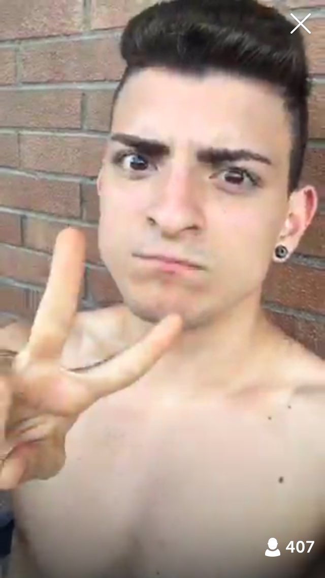 casaalii's tweet photo. @mannaggiaipuffy #antonyhacasalibera ❤️❤️❤️ https://t.co/cnM8Ybc7AG