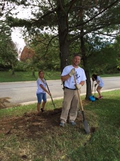 HorizonHealth1's tweet photo. Thank you to the @MandT_Bank volunteers who came to Horizon Village Campus for @UWBEC Day of Caring! #DOC2016BFLO https://t.co/8TxhxemMt7