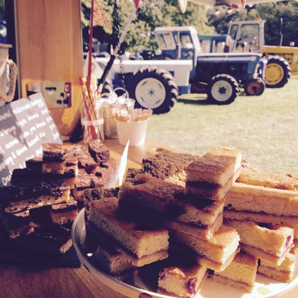 It’s going to be a night to remember <a href="/CastleHowardEst/">Castle Howard</a> on Saturday. @kirksofkilburn are serving tea, coffee &amp; cakes!