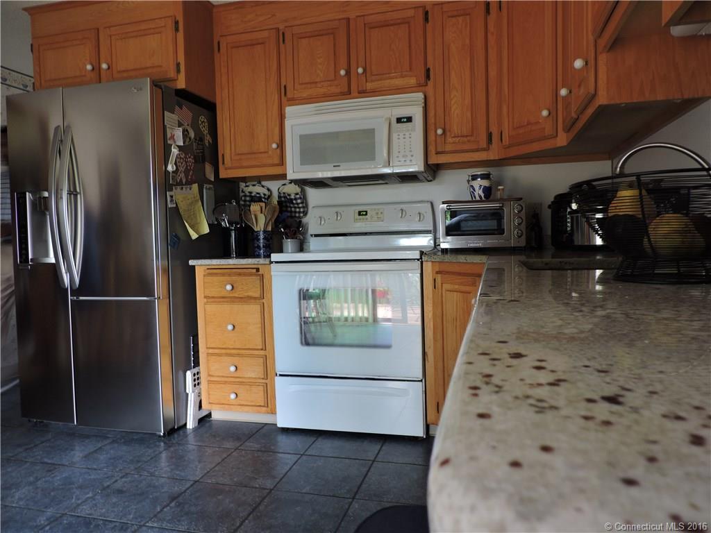 InnovProp's tweet image. DON'T FORGET THIS SUNDAY OPEN HOUSE for 38 Hayrake, Wethersfield, CT from 1 PM to 3 PM!!! Call us 860.635.7355