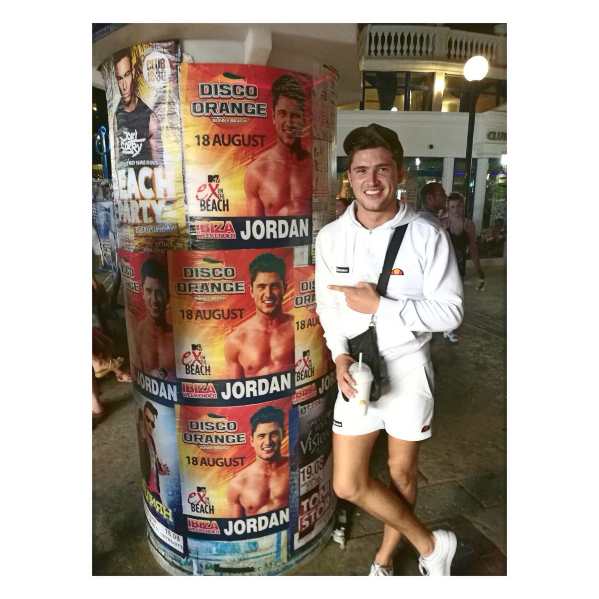 JordanWeekender's tweet photo. Time to get ready for @discoorange tonight 🍊 gotta say I love Bulgaria https://t.co/fEoVRSfL93