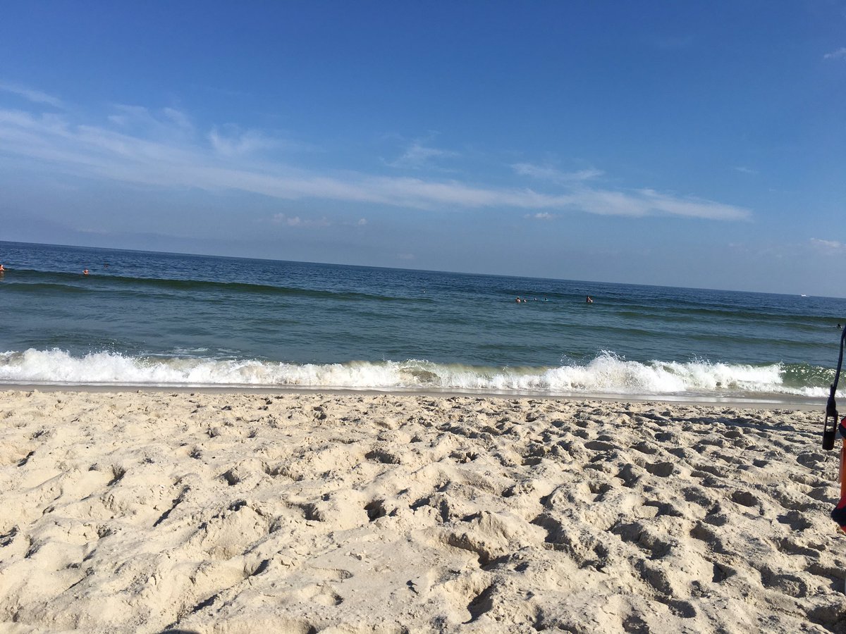 shellbell0818's tweet image. Beautiful 🌊🌴