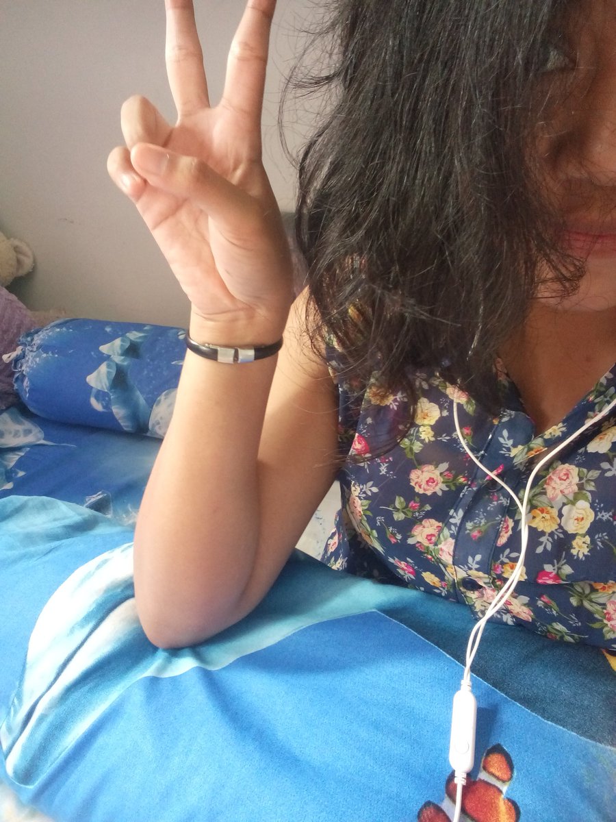 Nanisyaa's tweet photo. #jomblosyahdu #jomblomerdeka 😄 https://t.co/PZsDJx9gm7