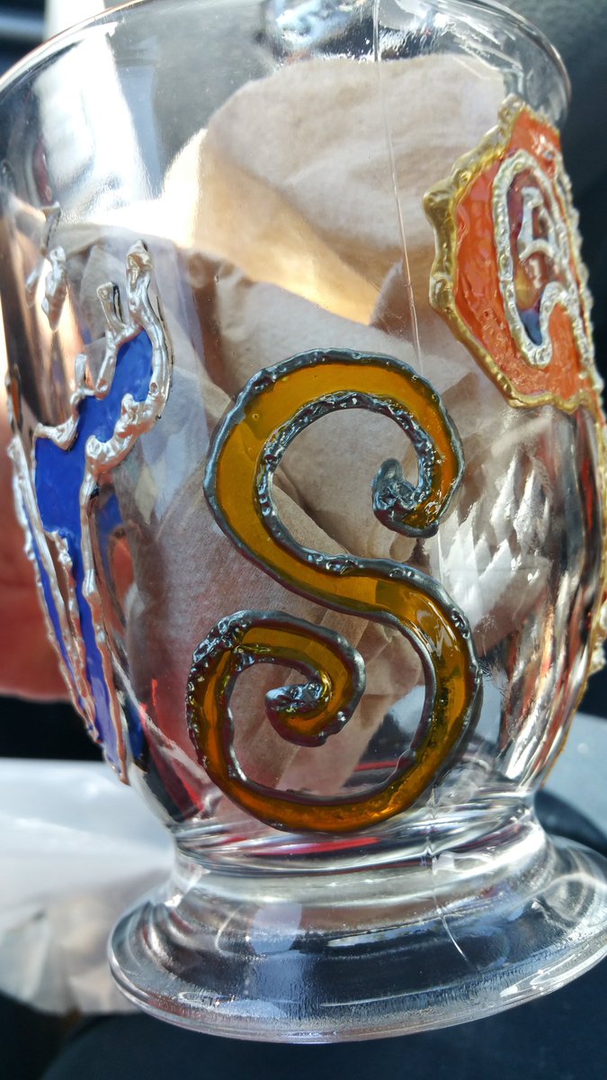 LillyTrasures's tweet photo. New gift idea name in Arabic ,Africa Map with litter S #handmade #glass #handpainted #etsy #gift #newideas #fun https://t.co/lSW9GZamlc