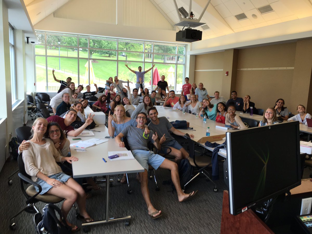 GateLinkStaff's tweet image. Another day closer to arrival day! Can't wait for #Colgate2020