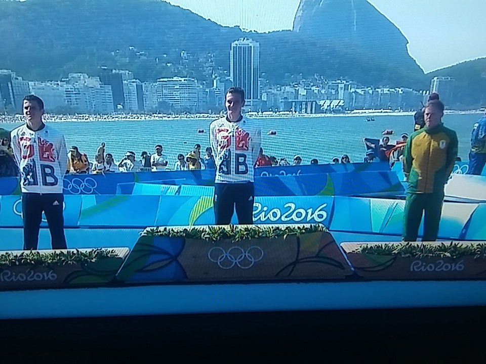 What a great race <a href="/H_Schoeman/">Henri Schoeman</a> super proad! <a href="/RD_murray/">Richard Murray</a> well deserved 4th place